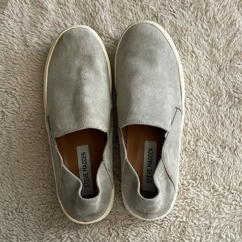 Steve Madden Suede Gray Slip-Ons size 8
